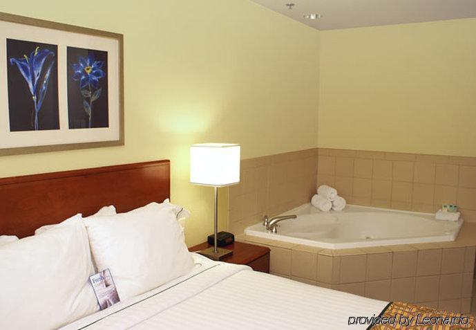 Springhill Suites By Marriott Atlanta Buckhead Room photo